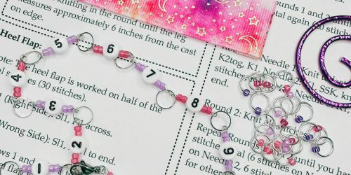 Cast On Number Knitting Stitch Markers by Atomic Knitting