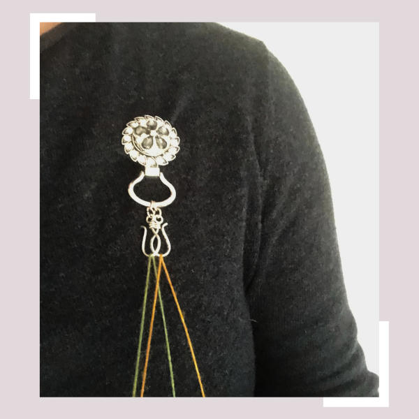 How to Wear a Portuguese Knitting Pin