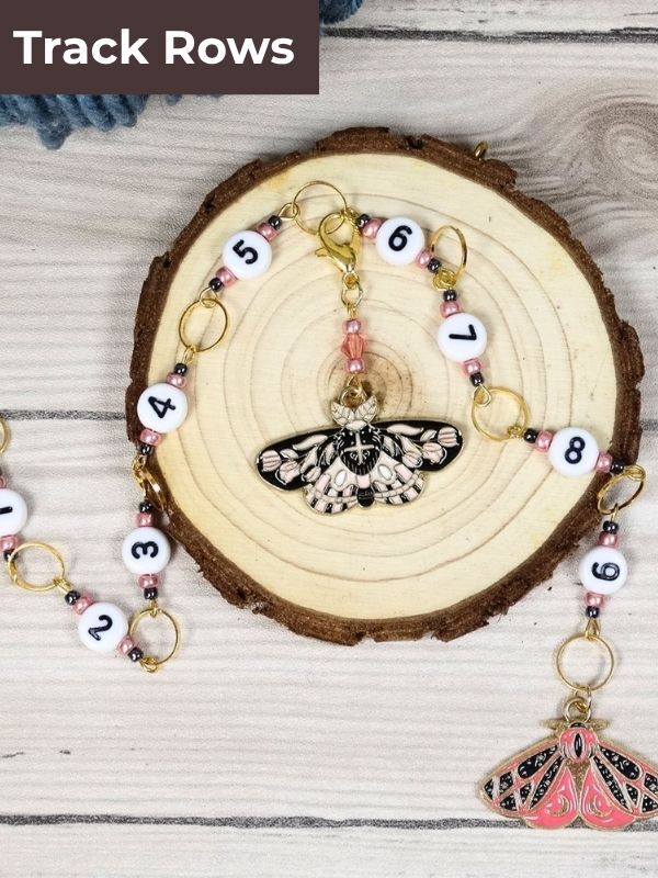 Row Counter Chain on an Atomic Knitting backing card with autumnal colour beads and white number beads