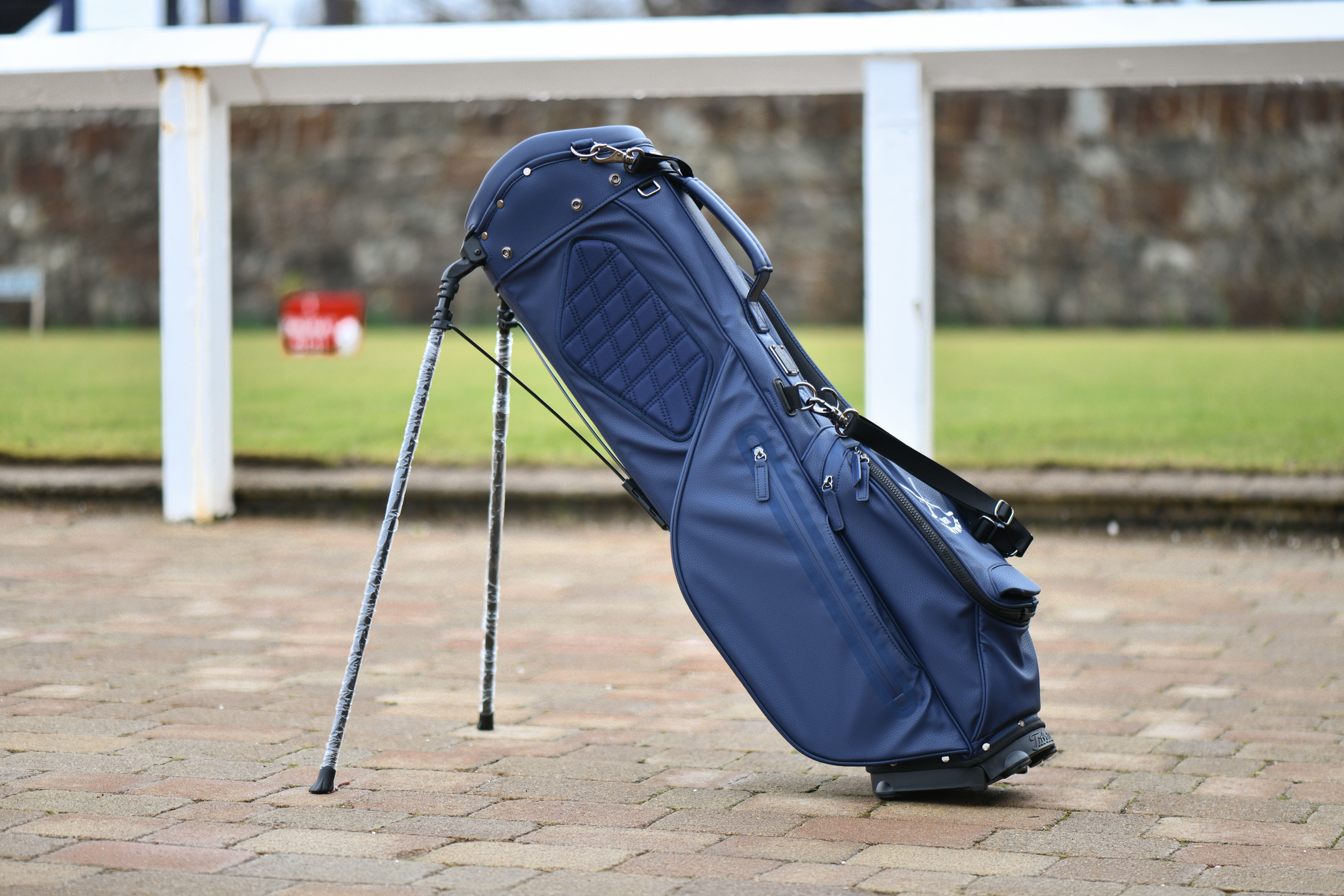 titleist blue golf bag