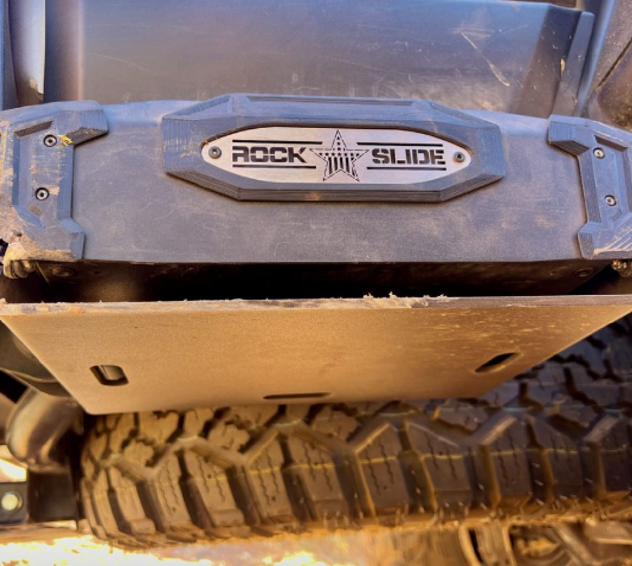 Rock Slide Engineering RS-SP-9 R-Step 9" Skid Plate for Jeep Gladiator JT & Toyota Tacoma 2016-2023