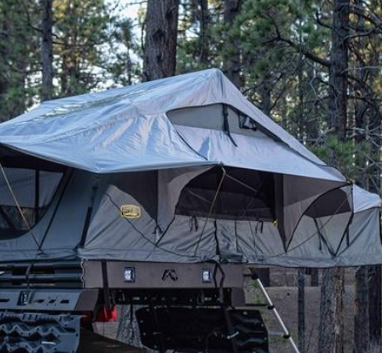 Smittybilt 2683 Gen 2 Overlander XL Roof Top Tent 