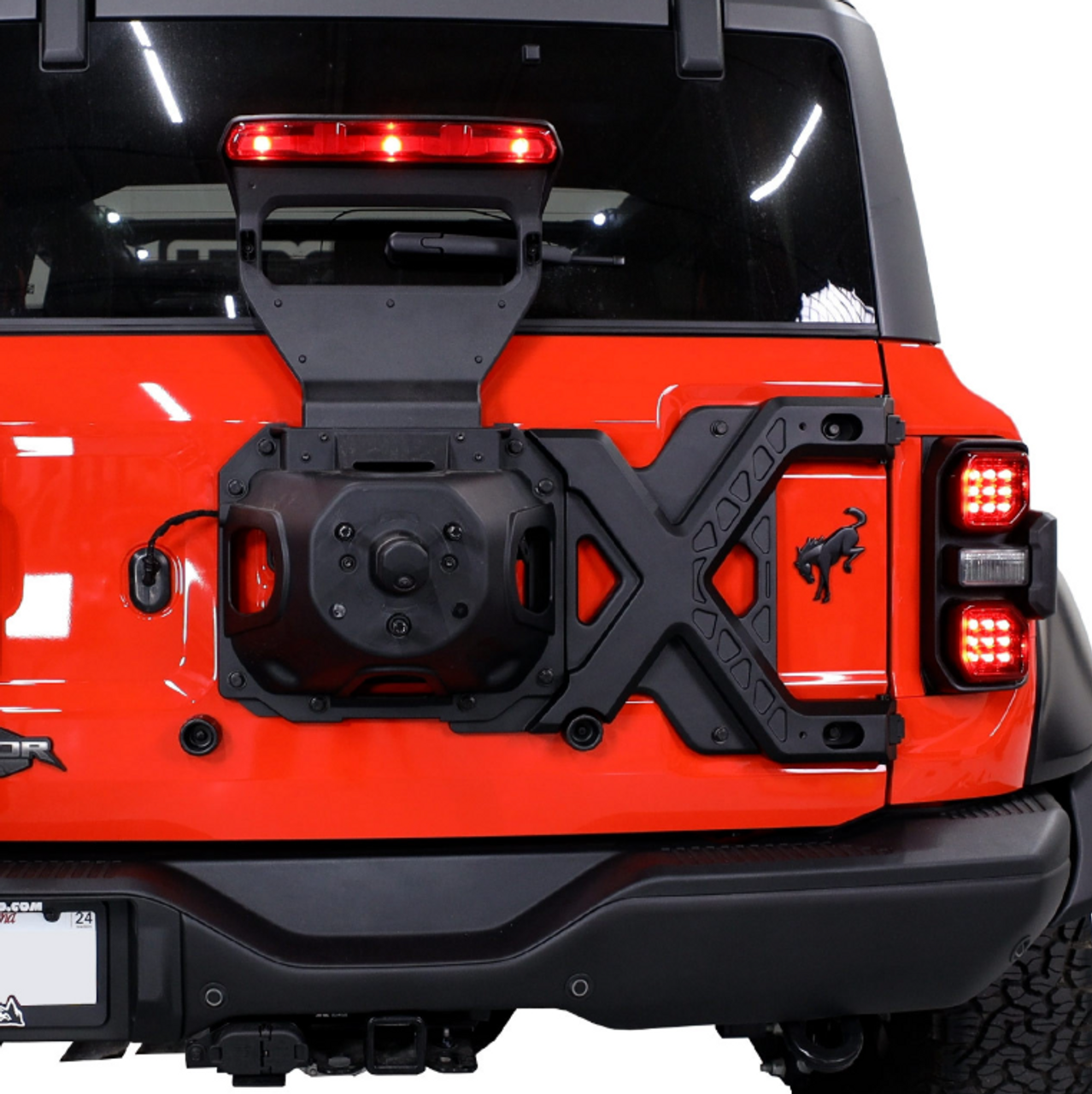 IAG Off-Road IAG-BDY-F3163 X-Brace Tailgate Hinge Reinforcement for Ford Bronco Non-Sasquatch 2021+