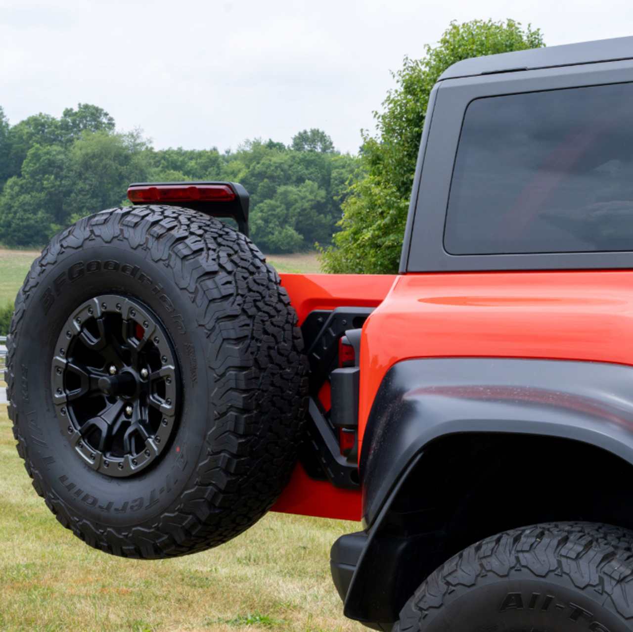IAG Off-Road IAG-BDY-F3192 X-Brace Tailgate Hinge Reinforcement for Ford Bronco Sasquatch 2021+
