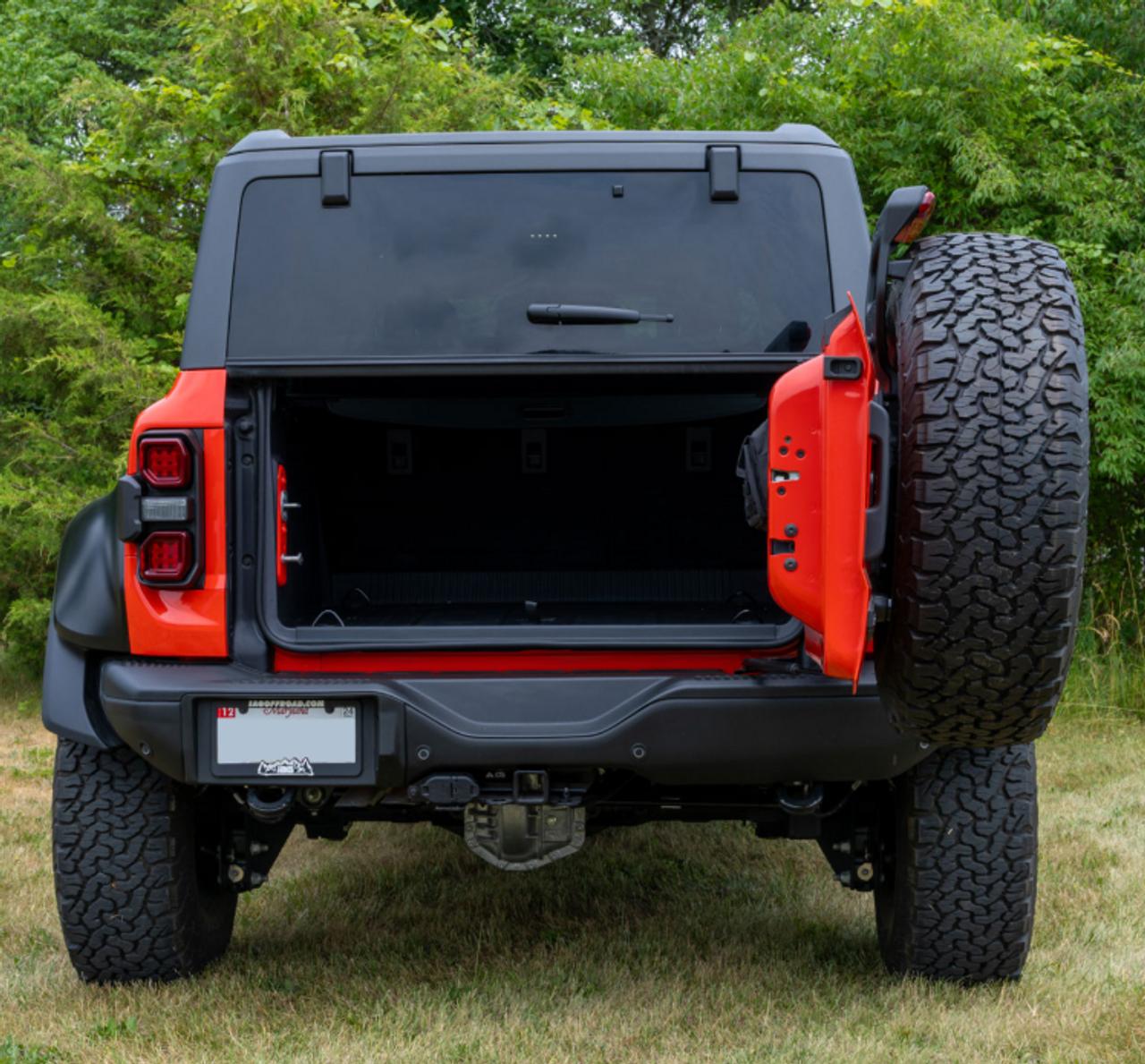 IAG Off-Road IAG-BDY-F3191 X-Brace Tailgate Hinge Reinforcement for Ford Bronco Raptor 2022+