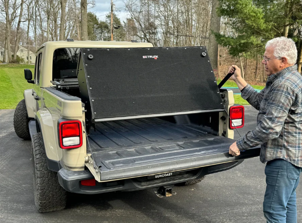 EZ 4x4 1918 2234 Tailgate Extender & Secure Bed Box Storage for Jeep Gladiator JT 2020+