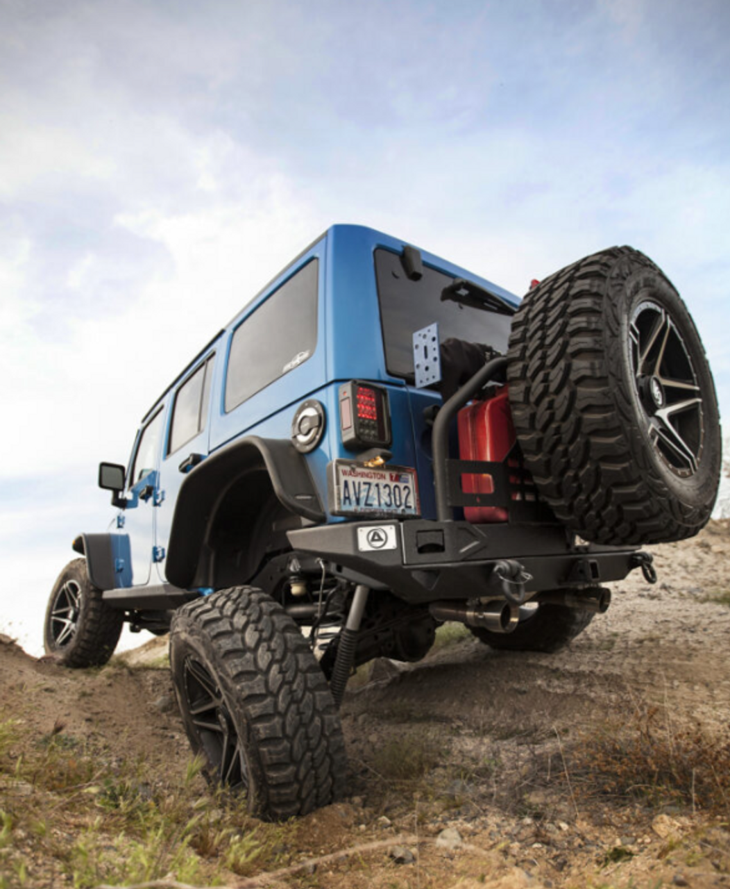 Smittybilt 76896 Atlas Rear Bumper with Tire Carrier for Jeep Wrangler JK 2007-2018 Smittybilt 76896 Atlas Rear Bumper with Tire Carrier for Jeep Wrangler JK 2007-2018