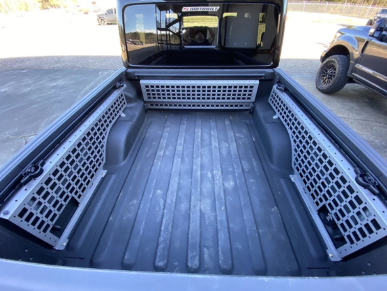 Motobilt MB1119 MOLLE Three Panel Bed Rack System for Jeep Gladiator JT 2020+