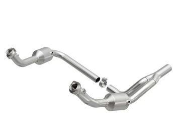 MagnaFlow 21-458 OEM Grade Federal/EPA Compliant Direct Fit Catalytic Converter for Jeep Wrangler JK 2010-2011