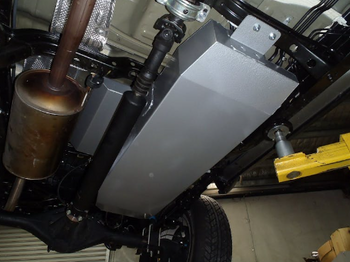 Long Range America TTACDCR 33 Gallon Main Replacement Fuel Tank for Toyota Tacoma 2005-2023