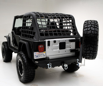 Smittybilt XRC Heavy Duty Rear Bumper with Tire Carrier for Jeep Wrangler TJ & LJ 1997-2006 | 76653 76654
