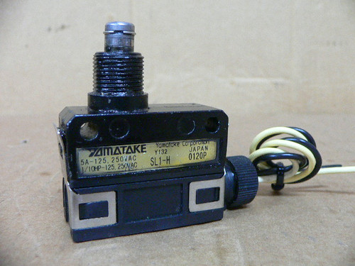 Yamatake SL1-H Limit Switch