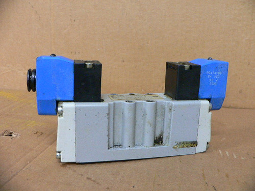 Parker H16VXBG0B9C Solenoid Valve Double Solenoid 3 Position Internal Pilot