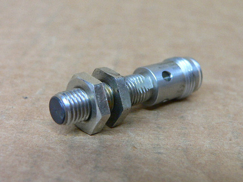 Omron E2A-S08KS02-M1-C1 Proximity Switch