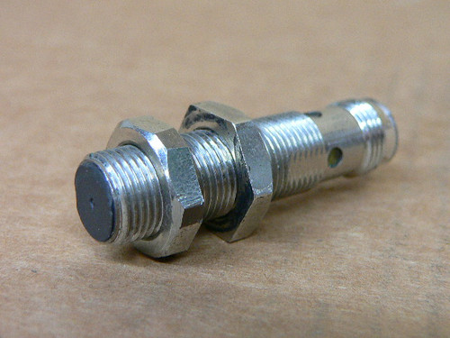 Omron E2A-M12KS04-M1-C1 Proximity Sensor Omron E2A-M12KS04-M1-C1 Proximity Sensor