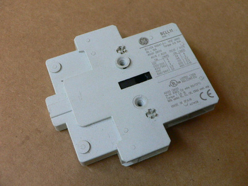 GE BCLL11 10A 600V 1N.O./N.C. Auxiliary Contact Block GE BCLL11 10A 600V 1N.O./N.C. Auxiliary Contact Block