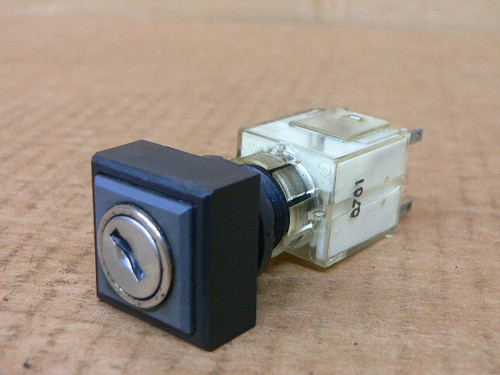 Schlegel AT Momentary Contact Block 250V 8-PIN