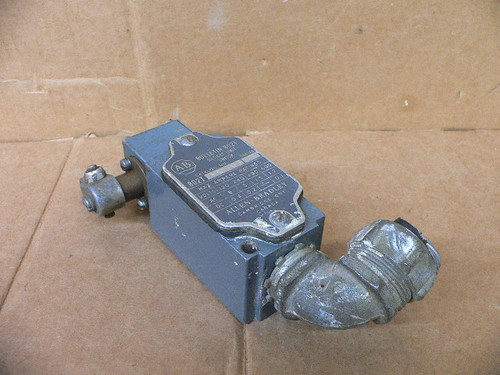 ALLEN BRADLEY 802T-ALW5 OILTIGHT LIMIT SWITCH