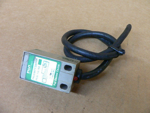 FUJI PEW-14L/NA PROXIMITY SWITCH
