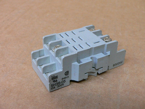 IDEC SH3B-05 RELAY SOCKET IDEC SH3B-05 RELAY SOCKET