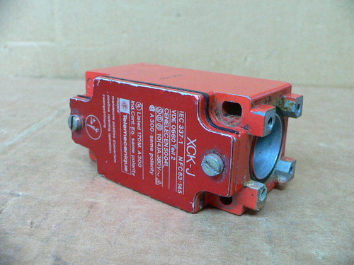 Telemecanique ZCK-J59 Safety Interlock Switch