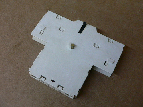 TELEMECANIQUE GV1A02 AUXILIARY CONTACT BLOCK