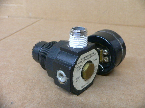 WATTS FLUIDAIR R384-02C 0/125 PSI MINATURE REGULATOR