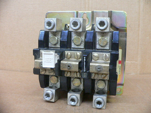 ALLEN-BRADLEY OVERLOAD RELAY 592-E0V16 ALLEN-BRADLEY OVERLOAD RELAY 592-E0V16