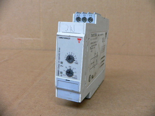 CARLO GAVAZZI DAA01CM24 TIMER RELAY