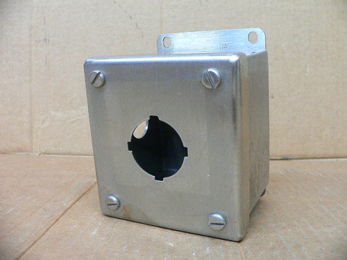Hoffman E-1PBSS Stainless steel single 30mm pushbutton enclosure