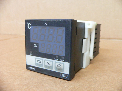 OMRON E5CJ-Q2 TEMPERATURE CONTROLLER OMRON E5CJ-Q2 TEMPERATURE CONTROLLER