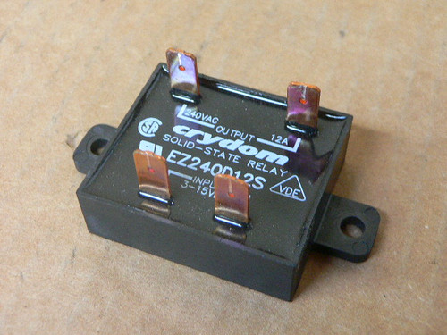 CRYDOM Solid State Relay EZ240D12S 240Vac 12A Output 3-15 Vdc Input CRYDOM Solid State Relay EZ240D12S 240Vac 12A Output 3-15 Vdc Input