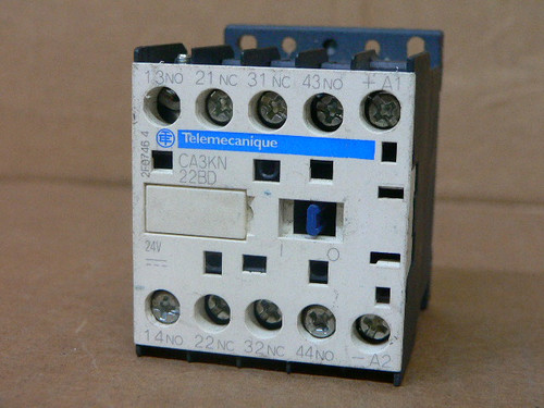 TELEMECANIQUE CA3KN22BD 24V 10A CONTROL RELAY