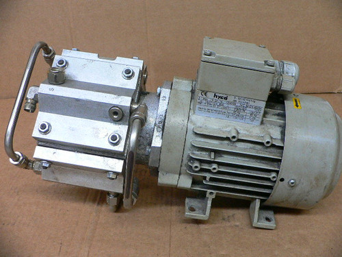 Siemens Hyco 7AA71M-4 B34 0.37/0.43kW 1670RPM 230/400V Diaphragm Vacuum Pump Siemens Hyco 7AA71M-4 B34 0.37/0.43kW 1670RPM 230/400V Diaphragm Vacuum Pump