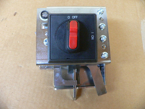 ABB ROBOTICS 3HAC021934-001 IRC5 Door Interlock Rotary Switch