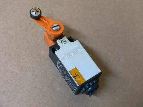 SIEMENS 3SE3200-1G HEAVY DUTY LIMIT SWITCH