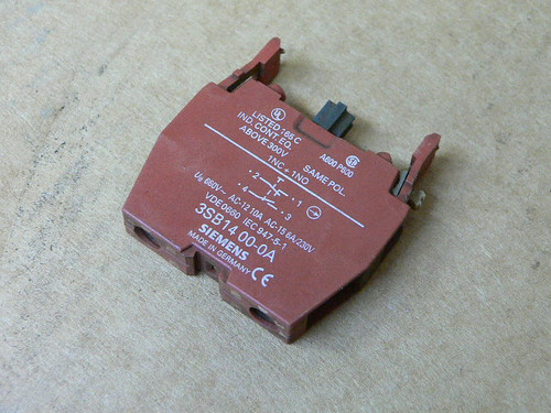SIEMENS 3SB1400-0A CONTACT BLOCK 1NO/1NC SIEMENS 3SB1400-0A CONTACT BLOCK 1NO/1NC