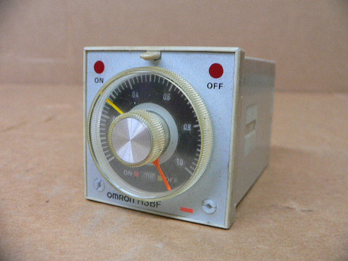 Omron H3BF-8 Timer 250VAC Contact 5 Amp