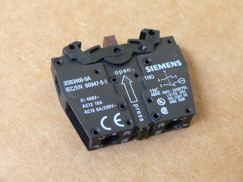 Siemens 3SB3400-0A Pushbutton Switch Contact Block