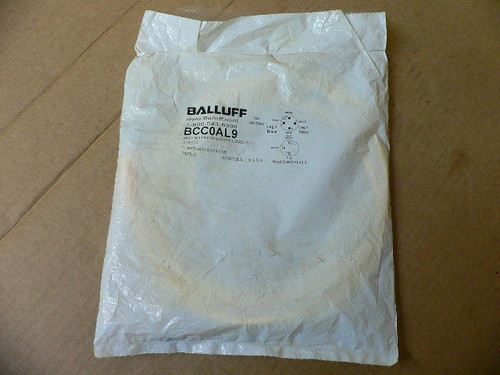 BALLUFF BCC0AL9 BCC M414-M415-M415-U2002-010 4A 250V Y-SPLITTERS NIB