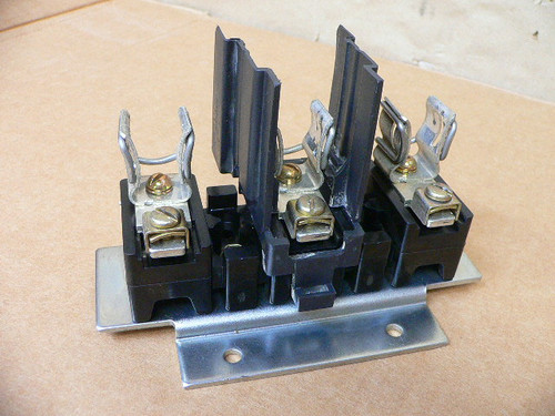 ALLEN-BRADLEY 1494F-FS30 FUSE HOLDER ALLEN-BRADLEY 1494F-FS30 FUSE HOLDER