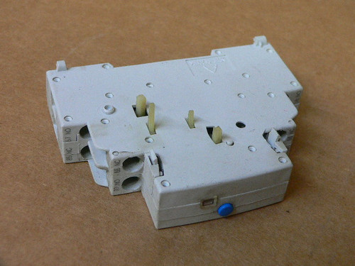 Siemens 3RV1921-1M Auxiliary Switch Siemens 3RV1921-1M Auxiliary Switch