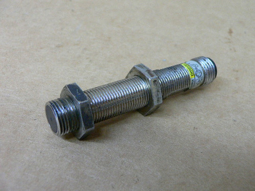 OMRON E2E2-X2Y1-M4 PROXIMITY SENSOR OMRON E2E2-X2Y1-M4 PROXIMITY SENSOR