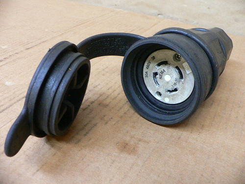 HUBBELL L16-30 LOCKING PLUG CONNECTOR HUBBELL L16-30 LOCKING PLUG CONNECTOR