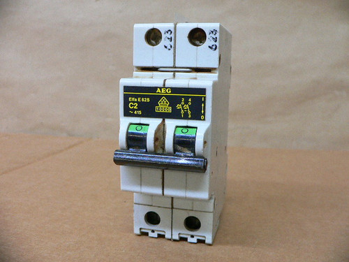 AEG ELFA E82S C2 CIRCUIT BREAKER AEG ELFA E82S C2 CIRCUIT BREAKER