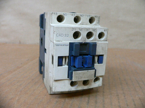 TELEMECANIQUE SCHNEIDER CAD32 CONTACTOR