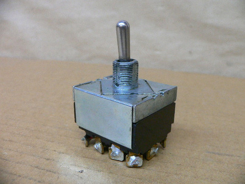1103 TOGGLE SWITCH 10A-250VAC 1103 TOGGLE SWITCH 10A-250VAC