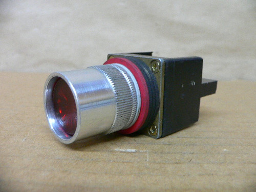 Allen-Bradley 800MR-QA24 Illuminated Push Button, Red Allen-Bradley 800MR-QA24 Illuminated Push Button, Red