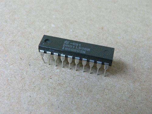 NATIONAL SEMICONDUCTOR DM81LS96N DIN DIP MODULE