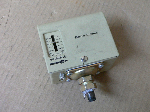 BARBER-COLMAN PC110     PNEUMATIC ELECTRIC SWITCH     1-20PSI     120V